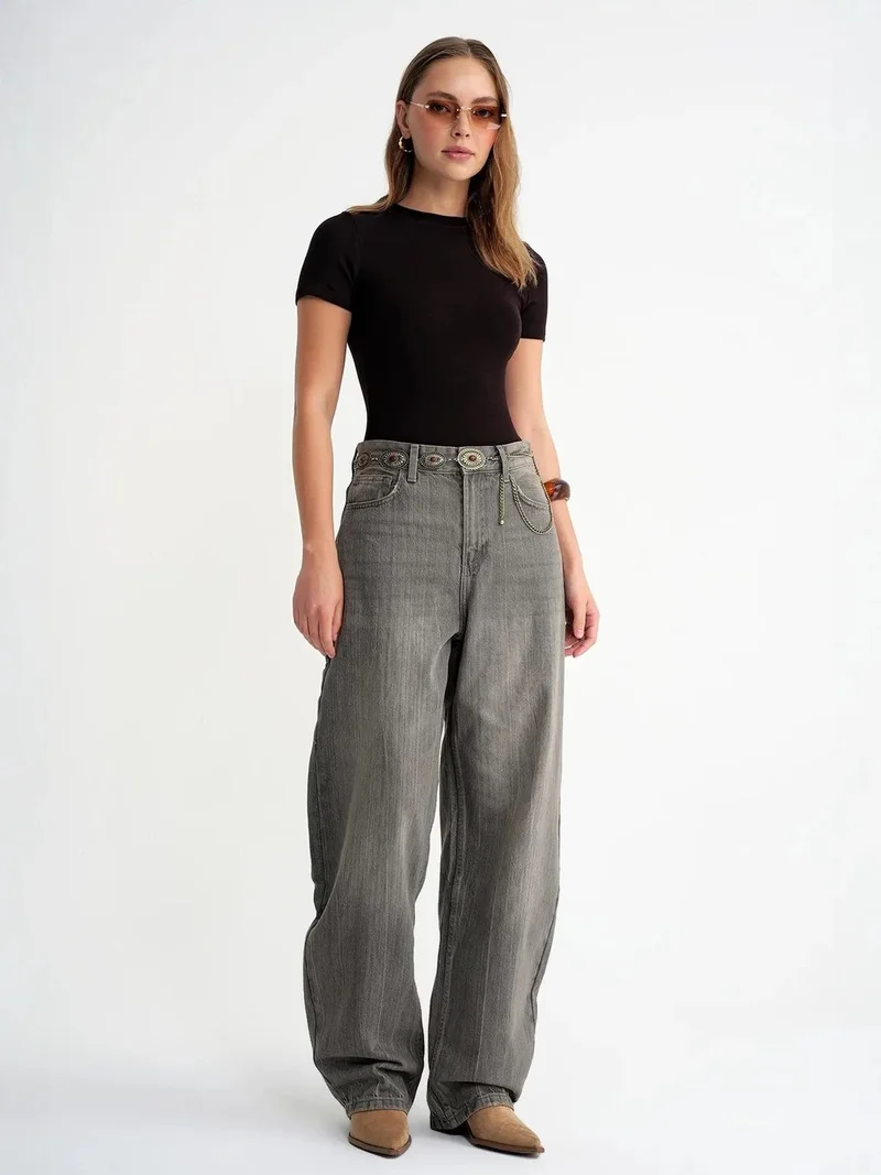 ميكسراي تيشيرت قطن بقصة ضيقة وياقة دائرية من ميكسراي